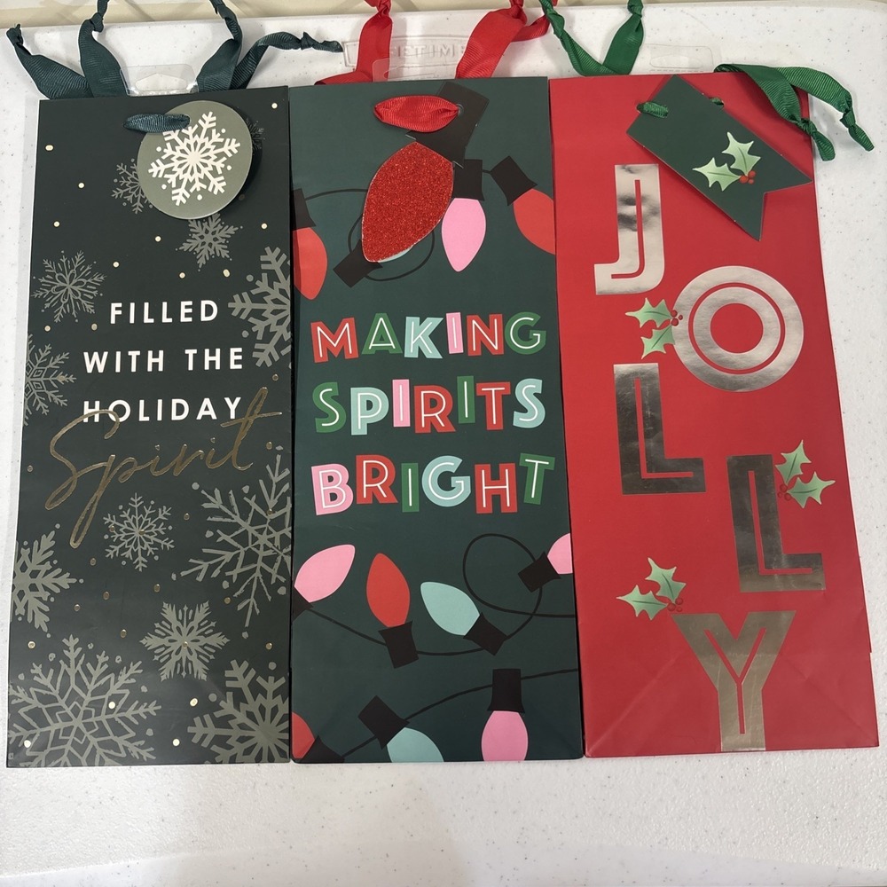 3 Pcs Wine Bottle Gift Bags  Place & Time Holiday 5.2 x 13.2 Christmas